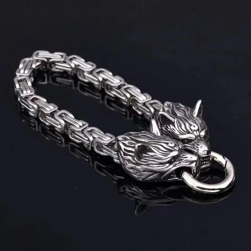 Pulsera “Alianza de Lobos” – Un símbolo de fuerza y lealtad eterna